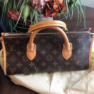 Louie Vuitton purse